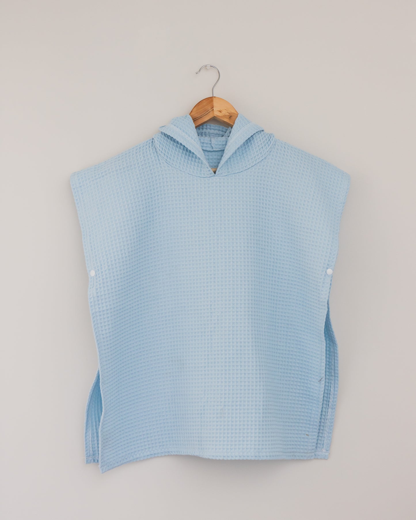 Children’s hooded waffle towel